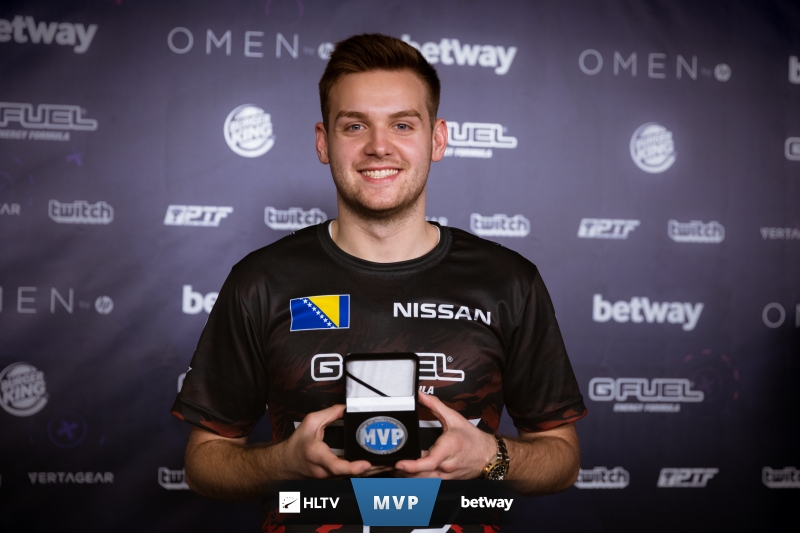 转会窗口向 转会窗口向